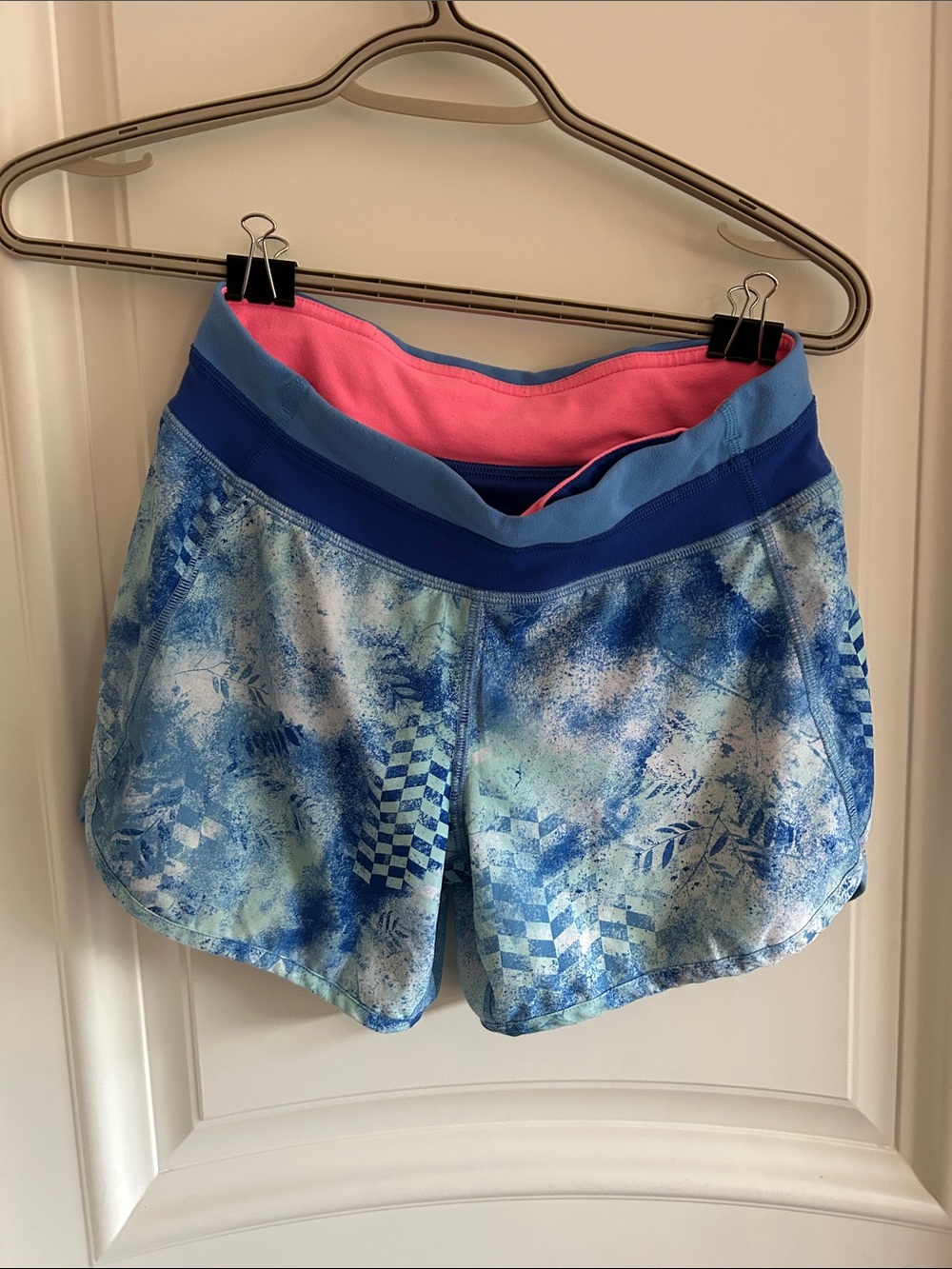 Ivivva Blue Patterned Athletic Shorts with liner